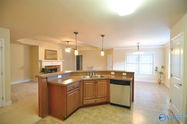 Foto del edificio - 276 Village Springs Dr