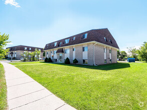 Building Photo - Riverstone Place & Millstone Place