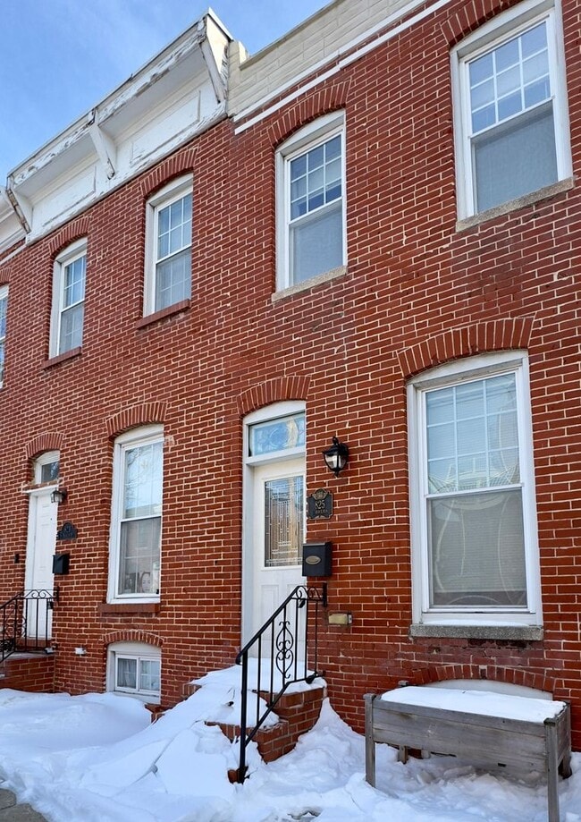 Building Photo - 825 S Bouldin St