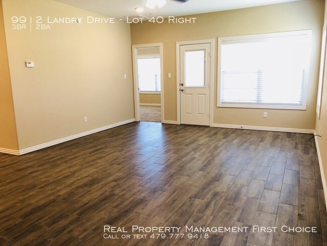 Building Photo - 9912 Landry Dr