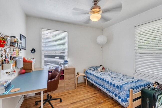 Building Photo - 555 800 E