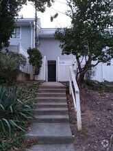 Building Photo - 7119 Sandy Creek Dr