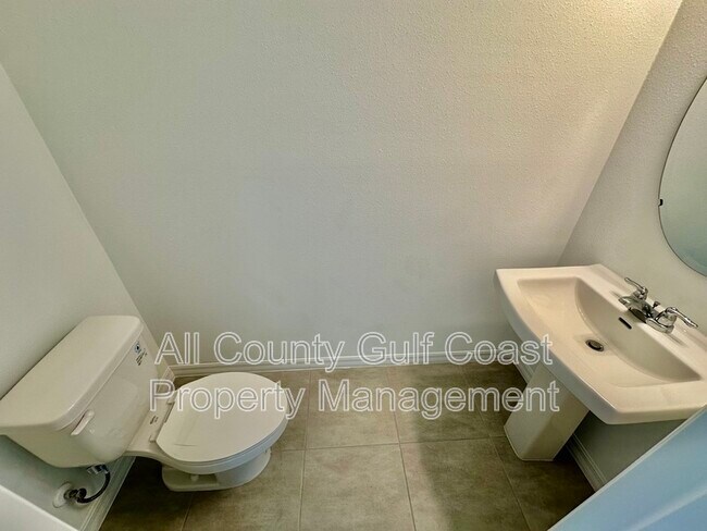 Foto del edificio - 15097 Cuzcorro Ct