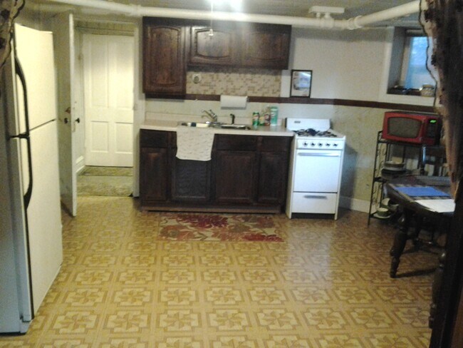 Foto del edificio - 2419 N Kimball Ave