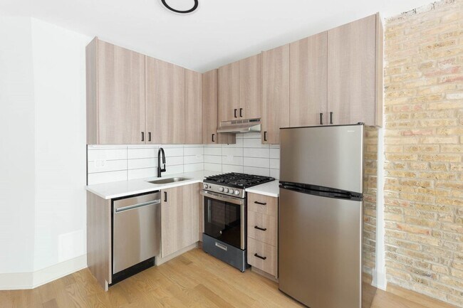 Foto del edificio - 4602 N Winchester Ave
