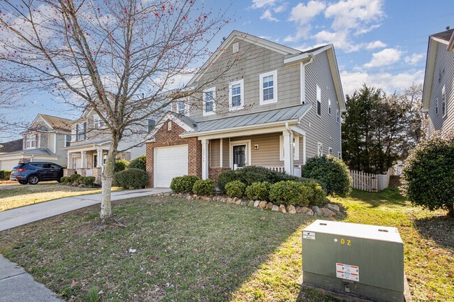 Foto del edificio - 13716 Riding Hill Ave