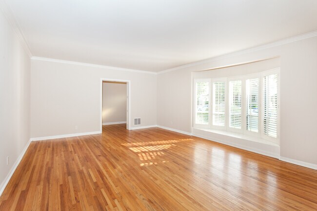 Building Photo - 6289 Commodore Sloat Dr
