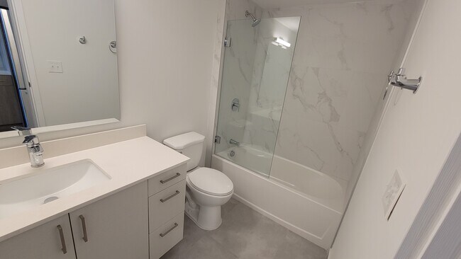 Foto del edificio - 838 E 27th St