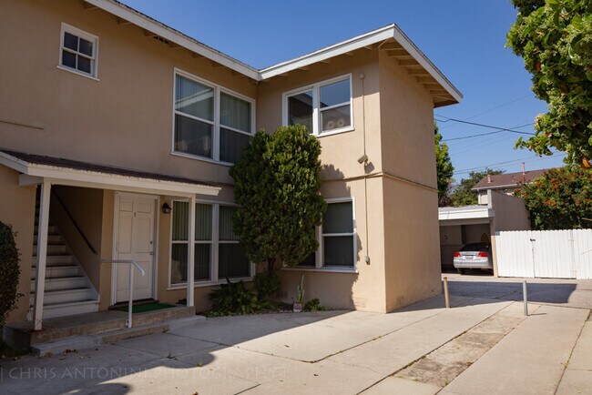 Piso superior - 11641 National Blvd
