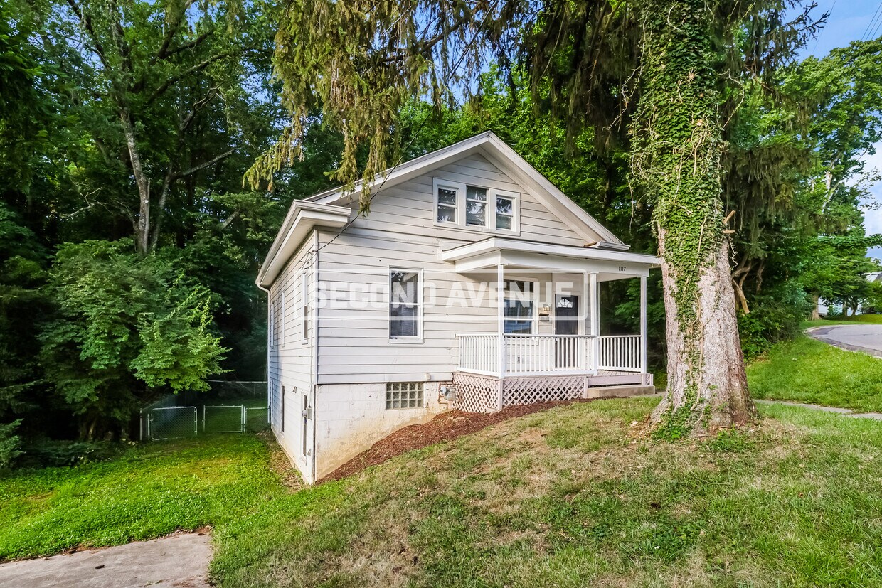 1117 Atwood Ave House Rental in Cincinnati, OH