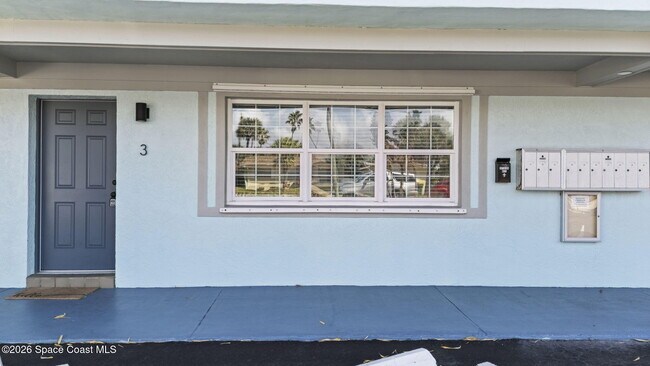 Foto del edificio - 1011 S Miramar Ave