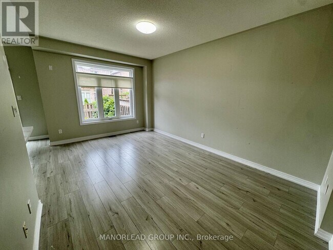 Photo du bâtiment - 91 Cabernet Rd