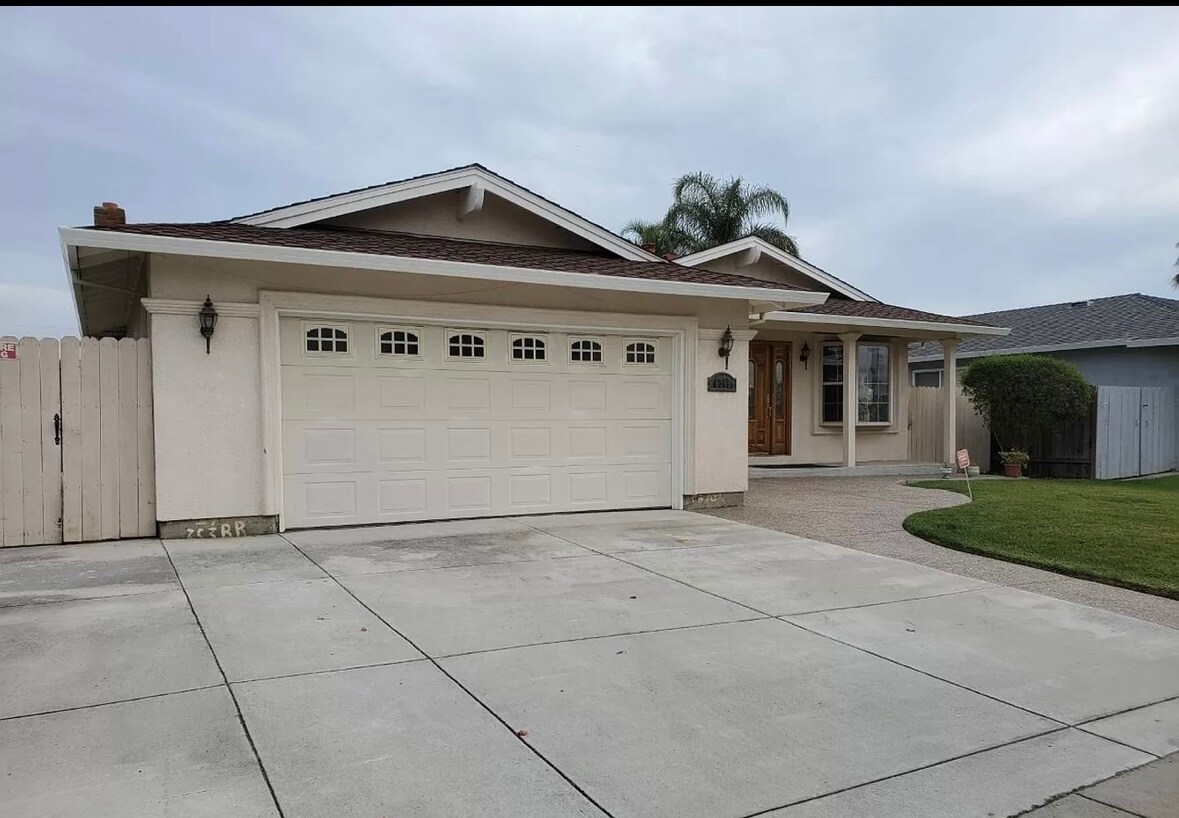 Primary Photo - 6306 Stonecress Ave