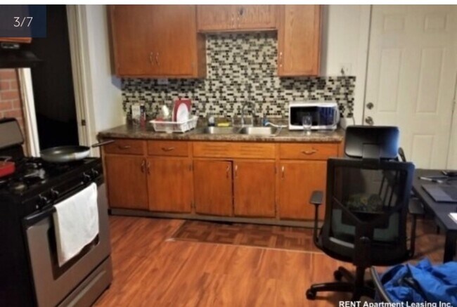 Foto del edificio - 1512 N Greenview Ave