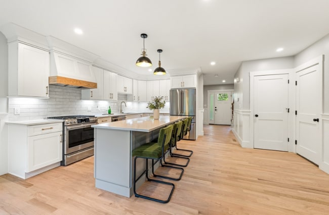 Foto del edificio - 110 Wilson Rd