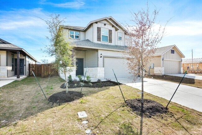 Foto del edificio - Inviting 4BD/3BA Rental Home with Walk-In Closet & Big Yard