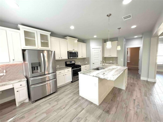 Building Photo - 9709 McKnight Lp