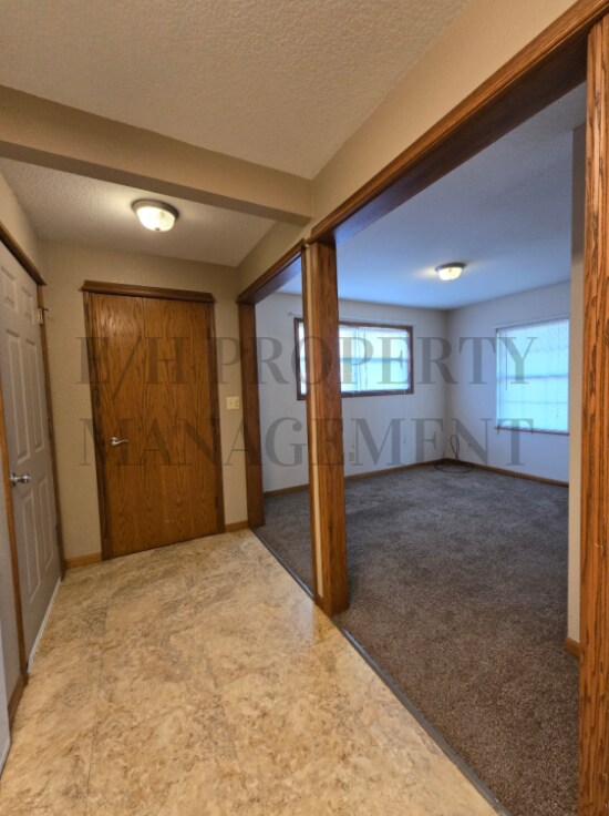 Building Photo - 609 N Andover Rd