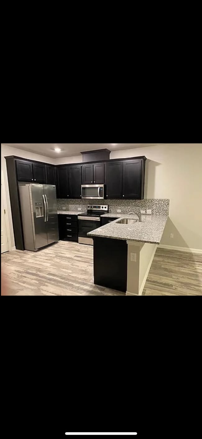 Building Photo - 3209 Solana Cir