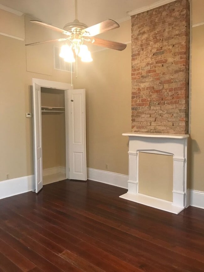 Photo - 1014-1016Thali Apartment