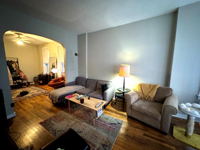 Foto del edificio - 1406 N Campbell Ave