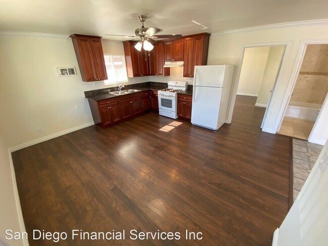 Building Photo - 1 br, 1 bath House - 734 Grand Ave.