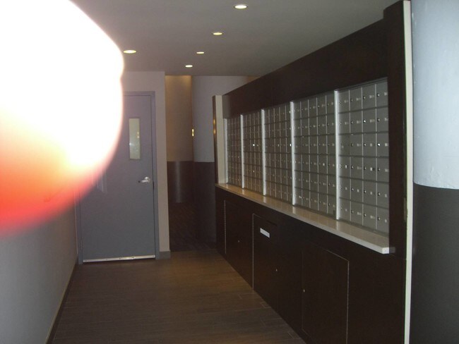 Foto del edificio - 80 Bay St Landing