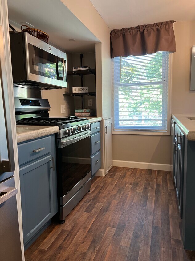 2306 Old Welsh Rd Unit 2nd Fl, Willow Grove, PA 19090 2306 Old Welsh