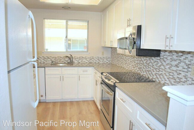 Foto del edificio - 2 br, 2.5 bath House - 2665 Oak Road #B