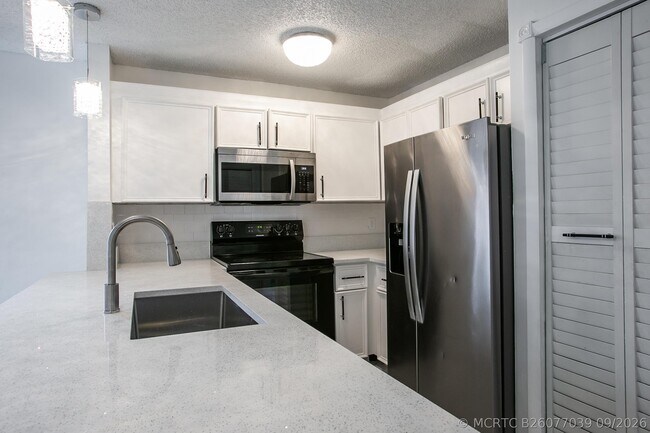 Foto del edificio - 4254 SW 72nd Way
