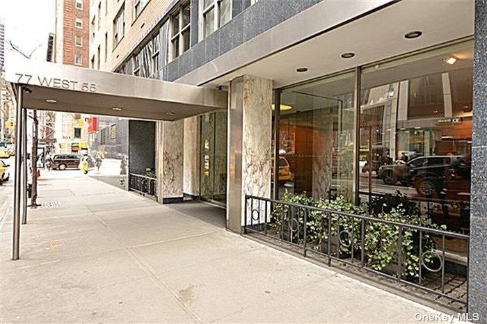 Foto principal - 77 W 55th St