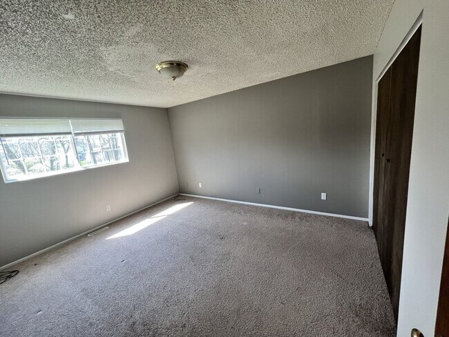 Foto del edificio - 6025 Briarcliff Path