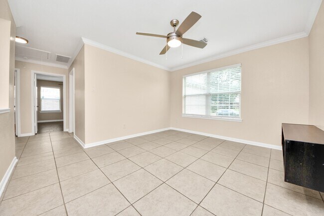Foto del edificio - 3815 Pebble Garden Ln