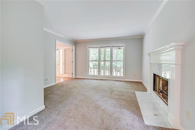 Building Photo - 2580 Bonnie Brae Rd