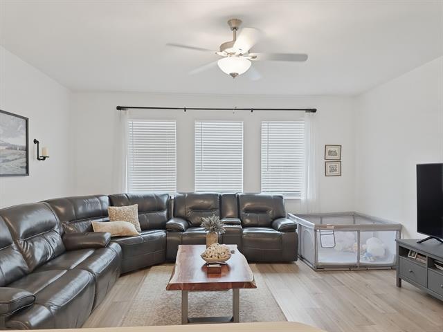 Foto del edificio - 1100 Flameleaf Dr