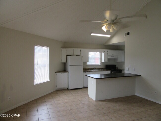 Foto del edificio - 1401 Gulf Ave