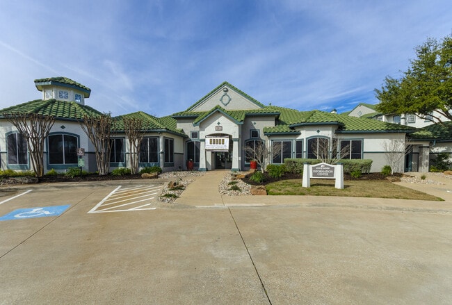 Siena Apartments apartments — community photo - Siena Apartments