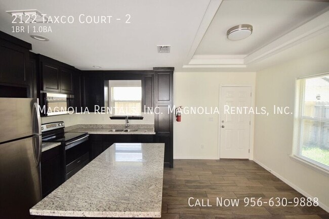Building Photo - 2122 Taxco Ct