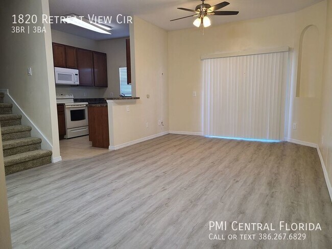 Foto del edificio - 1820 Retreat View Cir