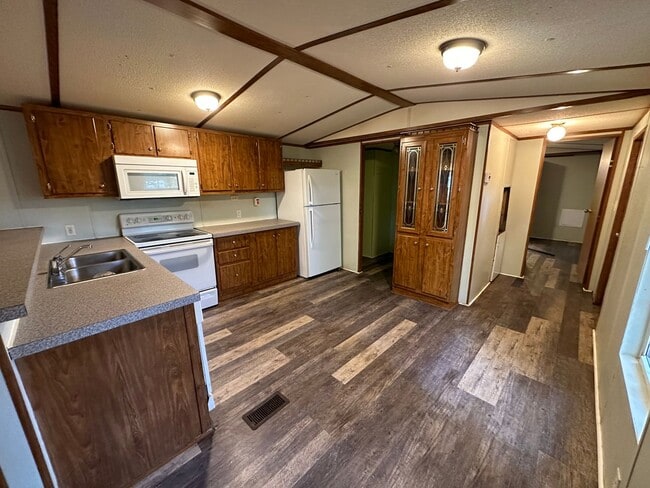 Building Photo - Spacious two bedroom, two bath single wide.