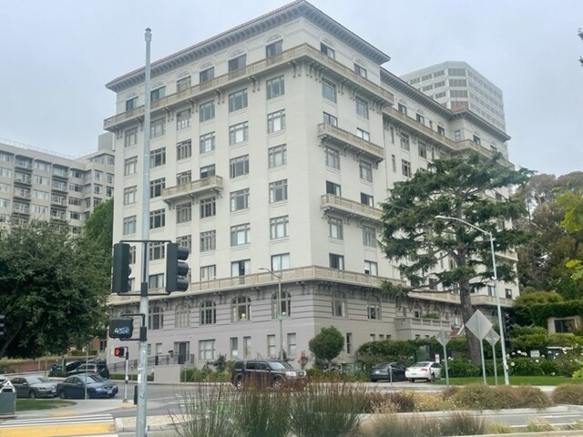 Foto del edificio - 200 Lakeside Dr