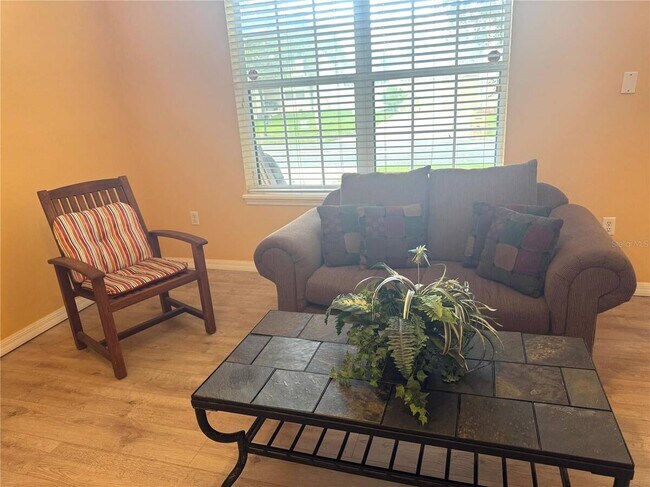 Foto del edificio - 3212 Hopewell Dr