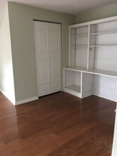 Building Photo - 30 Nash St