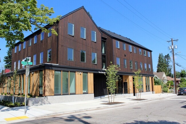 Building Photo - 1611 N Rosa Parks Way