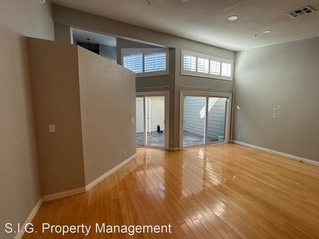 Foto del edificio - 2 br, 2.5 bath House - 11377 Osborne Pl, #27