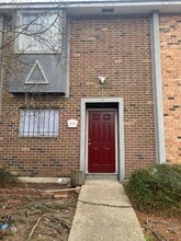 Building Photo - 8911 GSRI Ave