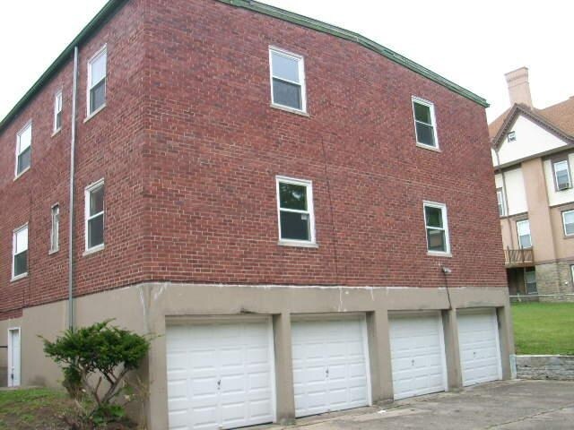 Building Photo - 3561 Alaska Ave