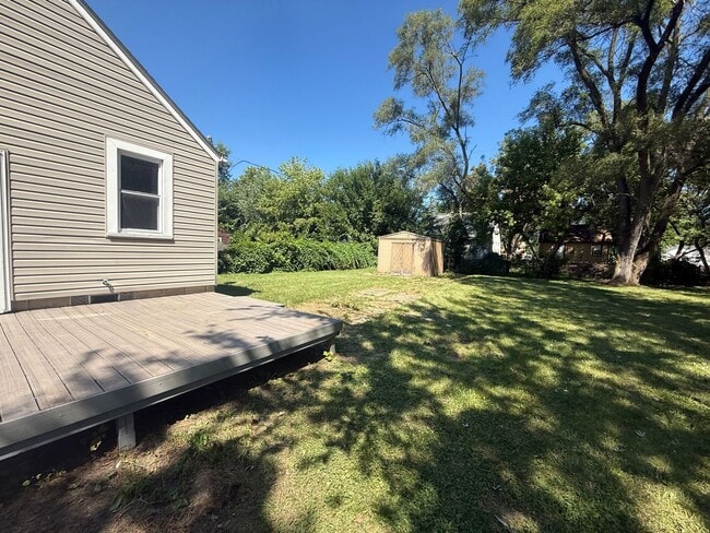 Building Photo - 3 BEDROOM HOME IN WARREN