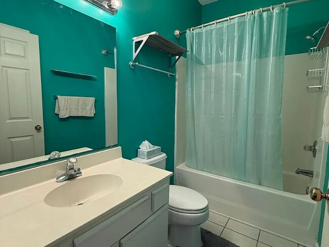 Foto del edificio - 472 River Oaks Dr