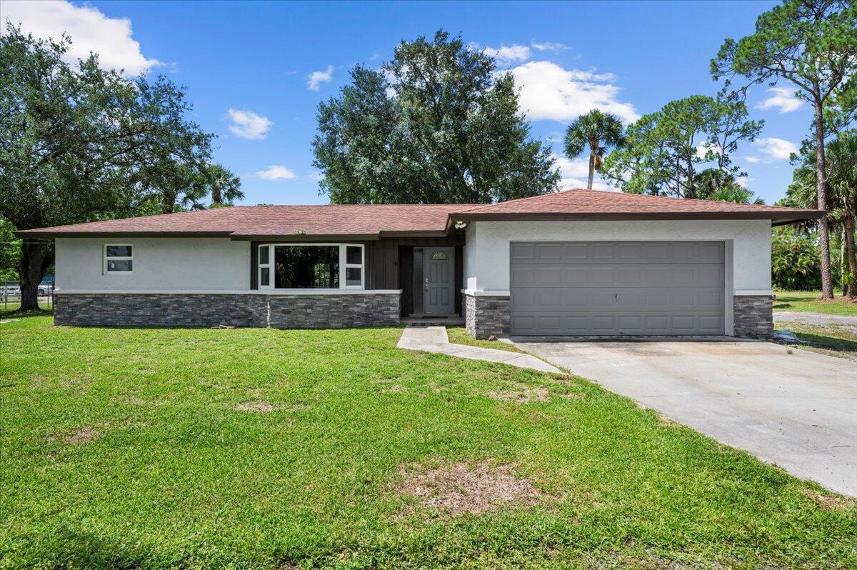 Foto principal - 11128 42nd Rd N
